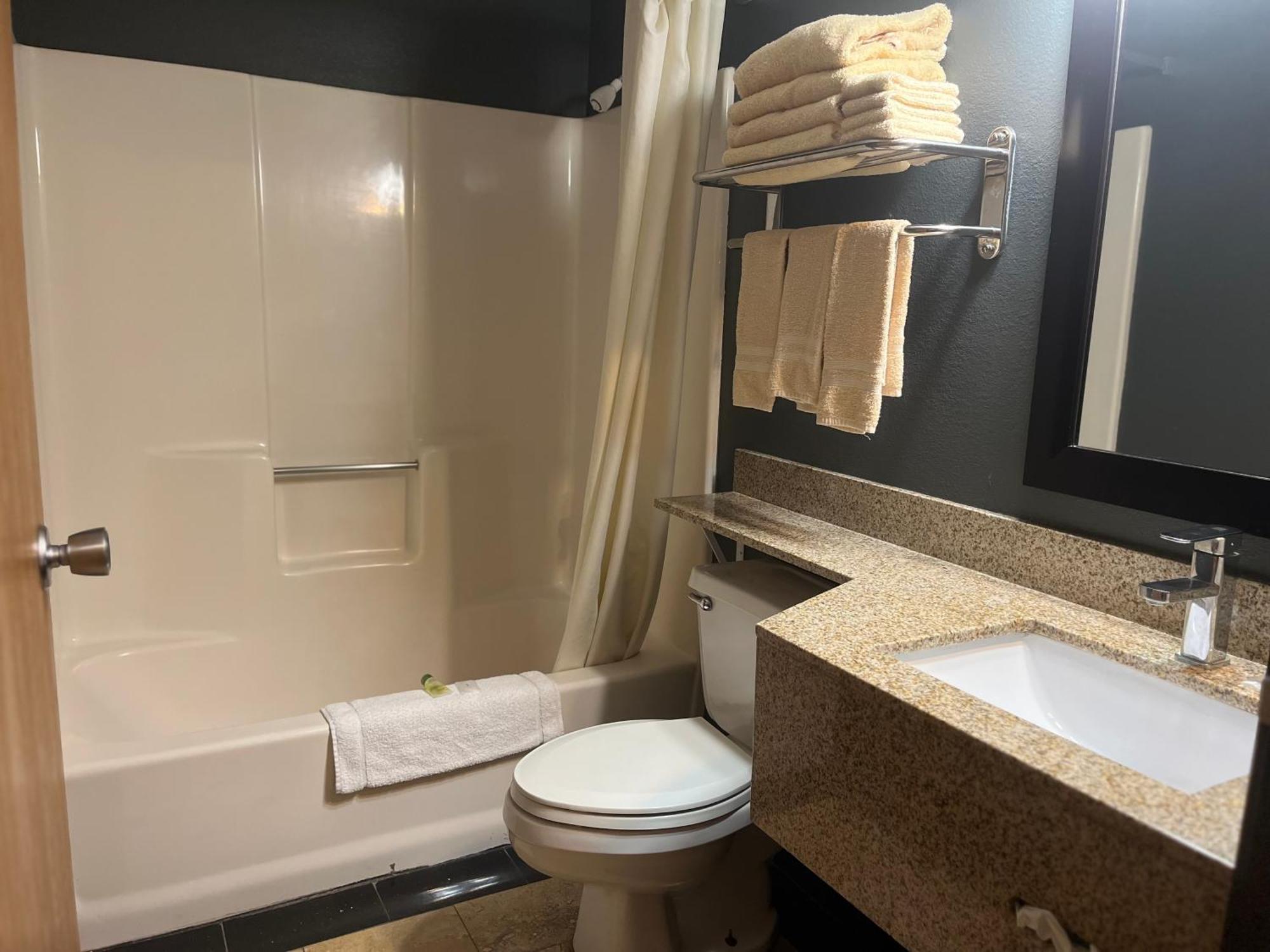 Regency Inn & Suites Anoka Dış mekan fotoğraf