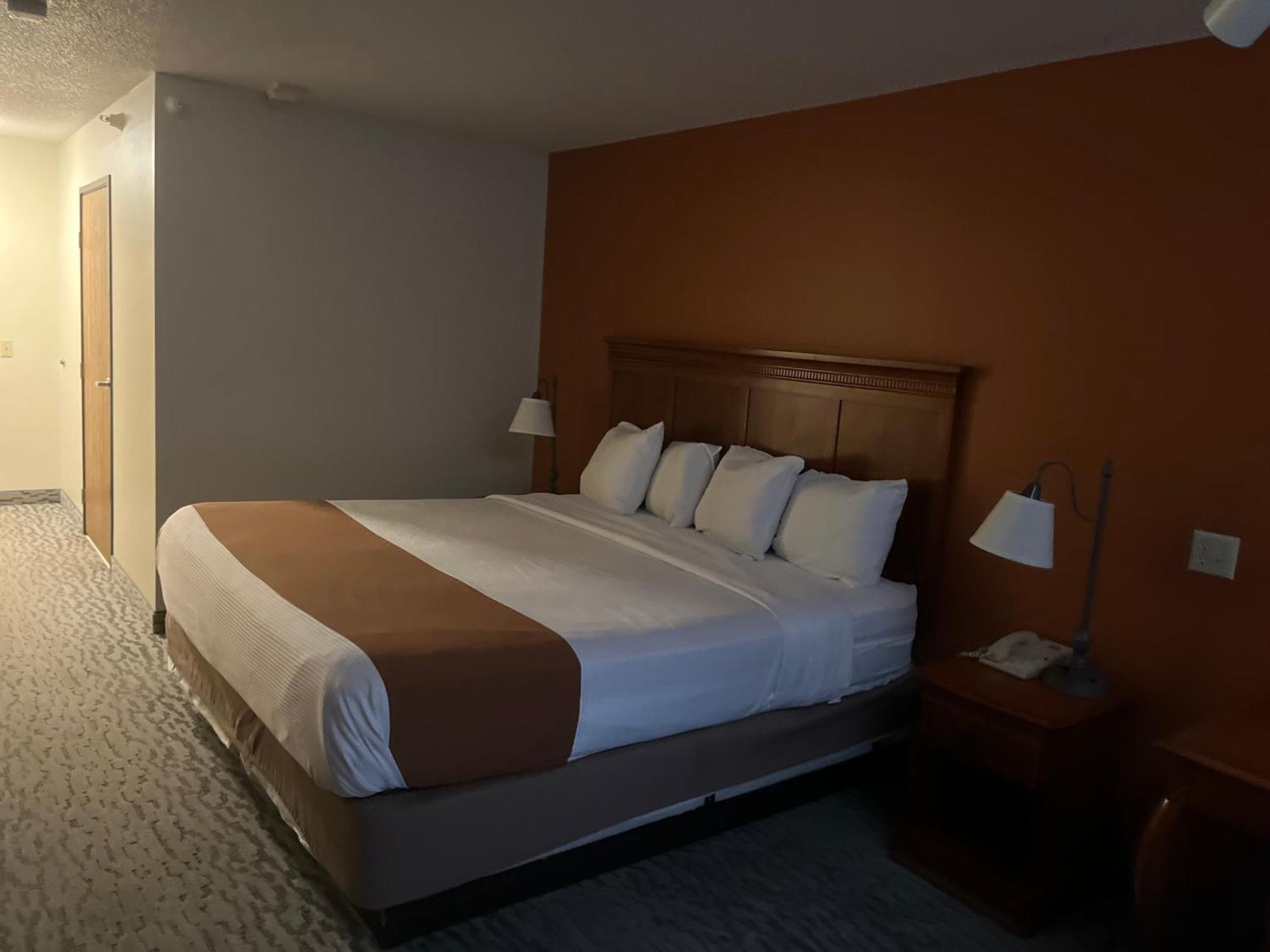 Regency Inn & Suites Anoka Dış mekan fotoğraf