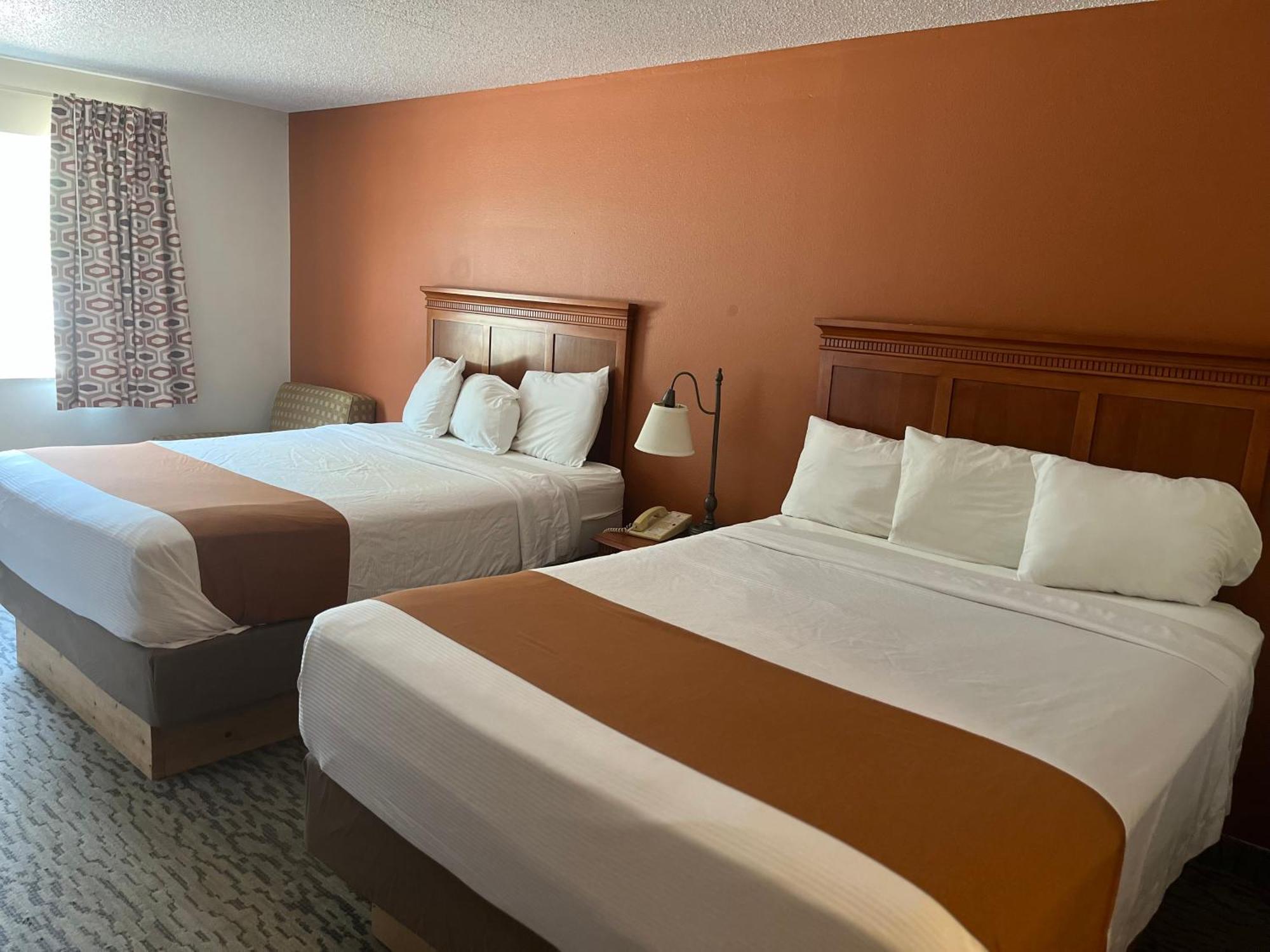 Regency Inn & Suites Anoka Dış mekan fotoğraf