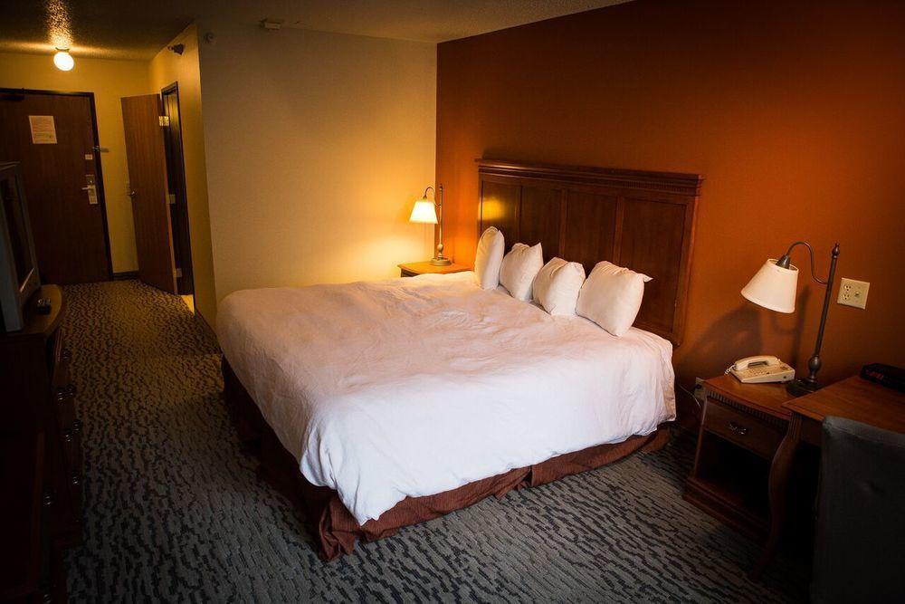 Regency Inn & Suites Anoka Dış mekan fotoğraf